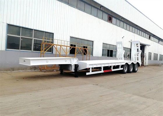 Extendable цапфа затяжелителя 3 Lowboy 80 тонн низкого уровня кладет Semi трейлер в постель